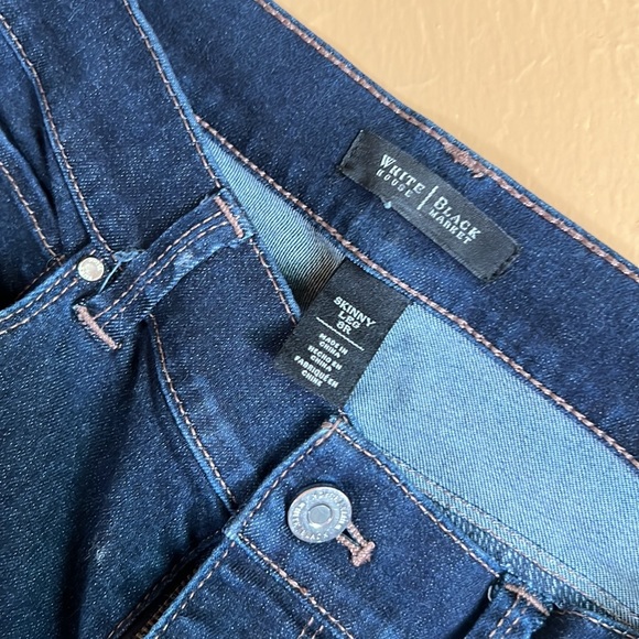 White House, Black market skinny leg eight regular blue denim jeans. - Picture 2 of 2